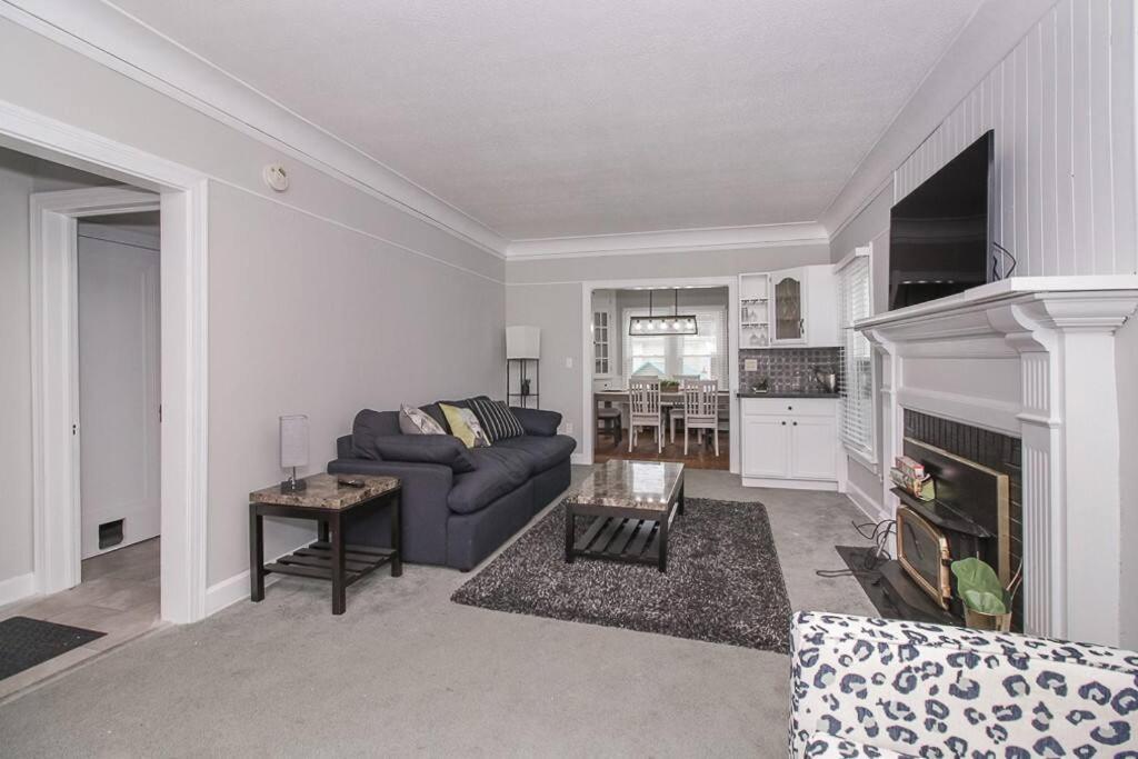 Lakeside Home In Lorain Luaran gambar