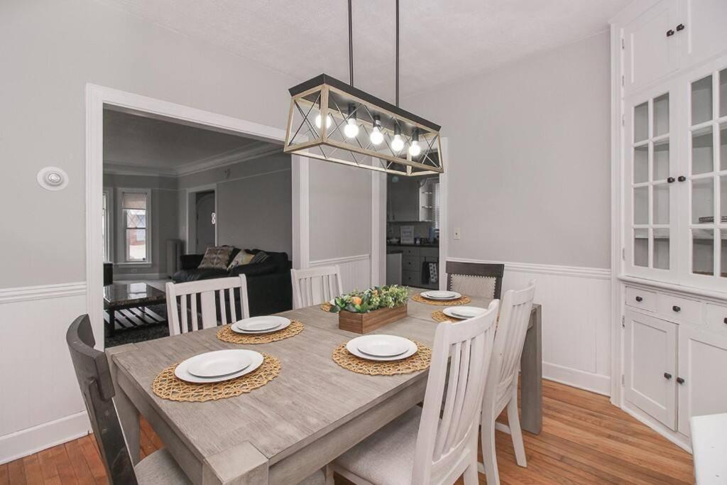 Lakeside Home In Lorain Luaran gambar