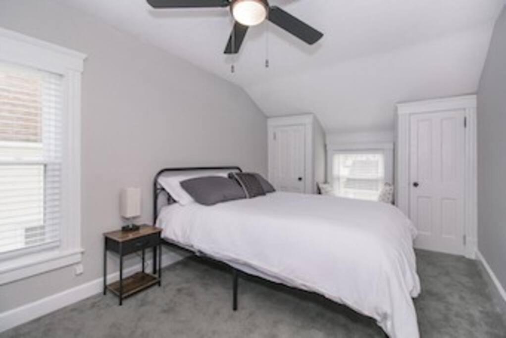 Lakeside Home In Lorain Luaran gambar